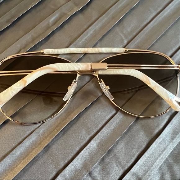 Gorgeous Chloe sunglasses… Never worn.. - Picture 3 of 4